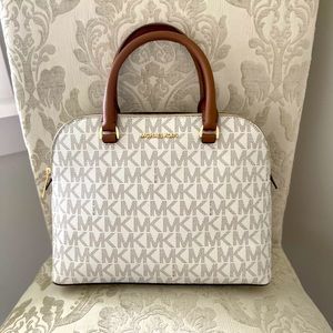 GUC Michael KORS purse